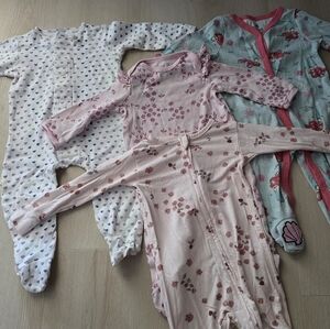 Baby Girl Pajama Bundle 6M-12M | Disney + Magnetic Me | 4 Sleeper Lot